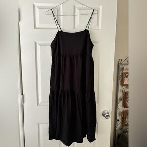 Black Abercrombie Midi Dress size Large